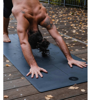 Yoga mat PRO STICKY ILLUMINATION BLACK - Moonholi 3