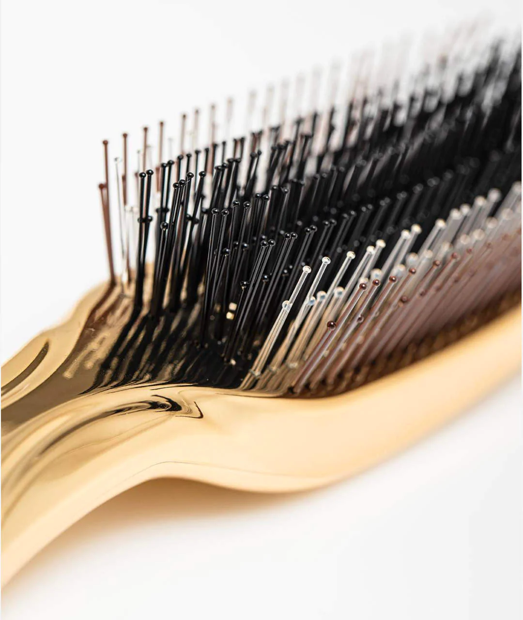 Scalp Brush World Model Premium Long w tubie 576 WŁÓKNA Szampańskie złoto opakowanie z daleka