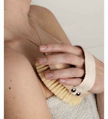 Dry body massage brush - tampico fiber, No.1 - HHUUMM 4