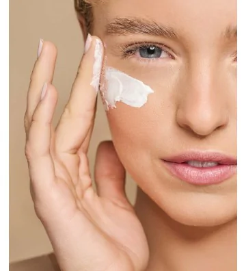 SUNglow Przeciwsłoneczny krem do twarzy SPF 50 80ml - SunewMed+ 5