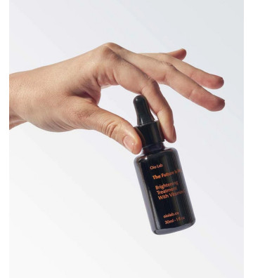 The Future is Bright - Brightening Treatment with Vitamin C for the Face 30ml - Oio Lab 3