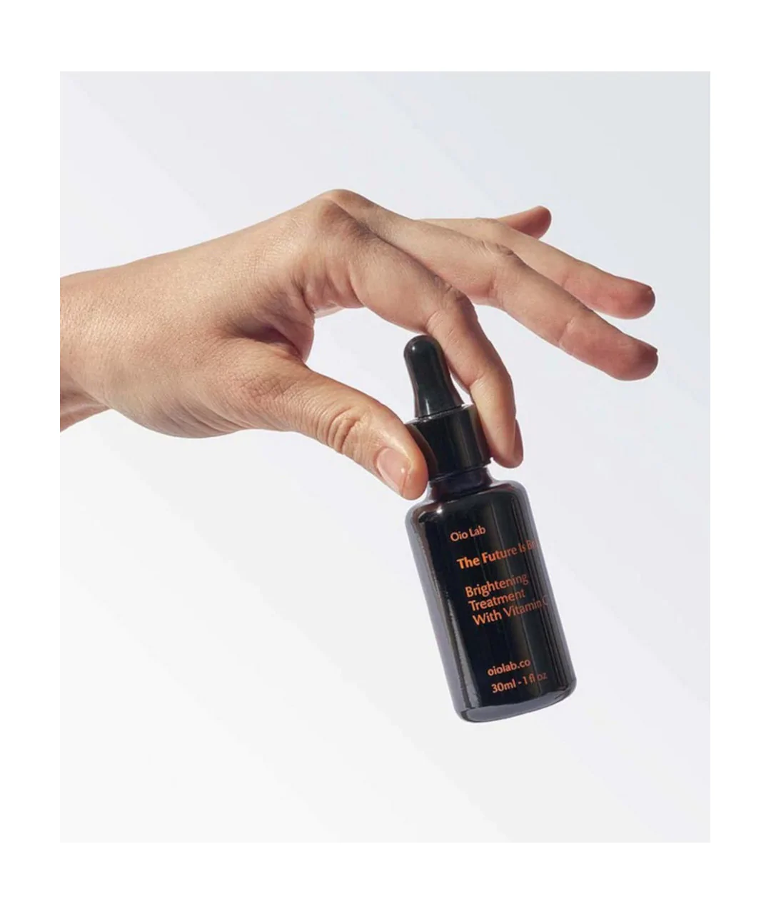 The Future is Bright - Kuracja Rozjaśniająca Z Witaminą C Do Twarzy 30ml opakowanie