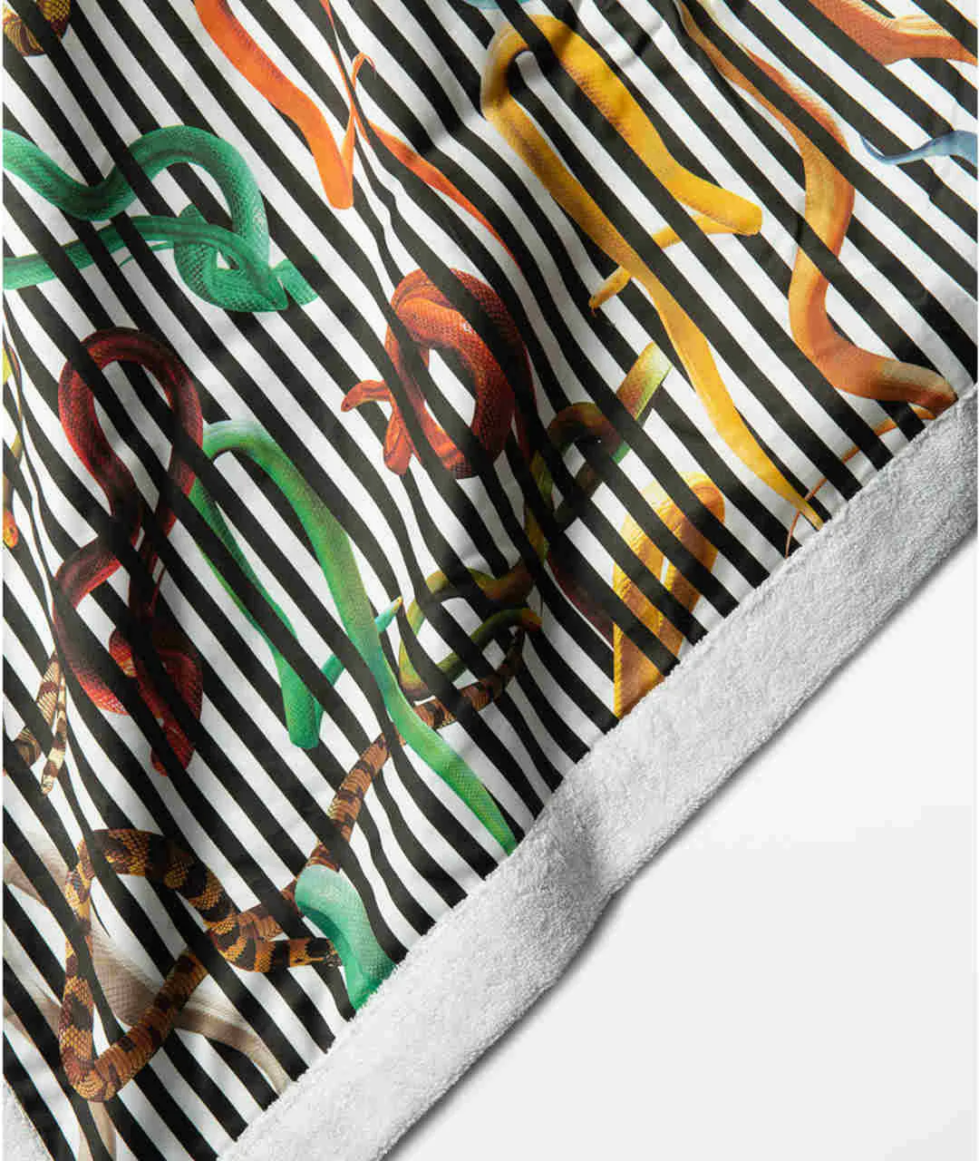 TOILETPAPER DOUBLE BEACH TOWEL "SNAKES/STRIPED" 95x200cm