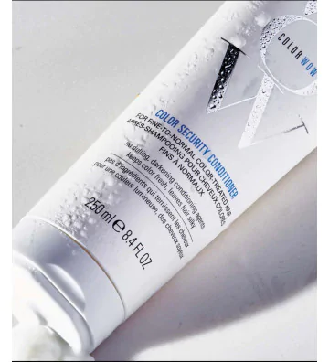 Odżywka zabezpieczająca kolor do włosów cienkich i normalnych 250ml - Color WOW 3