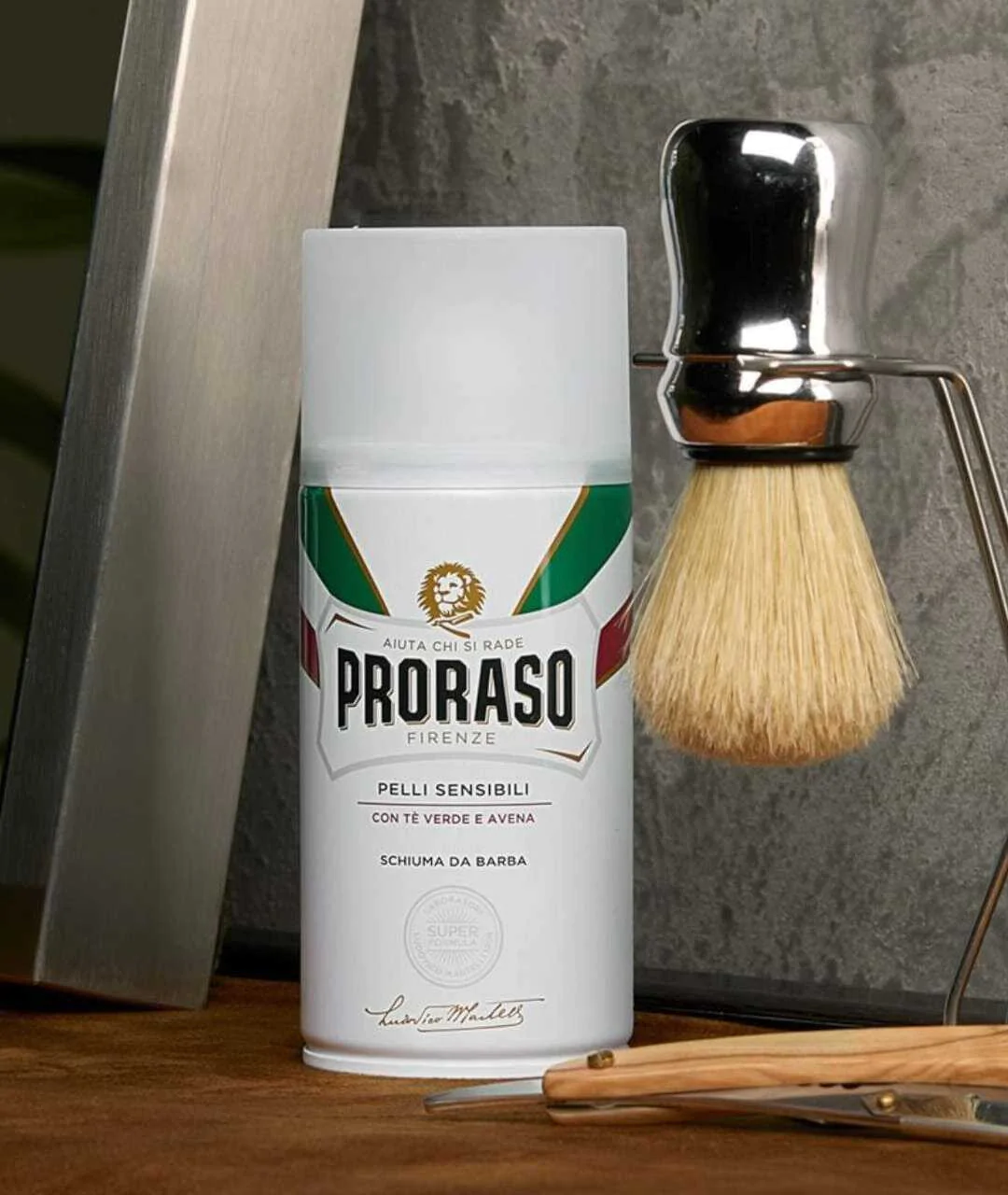 Shaving foam - for sensitive skin, white line 300ml view