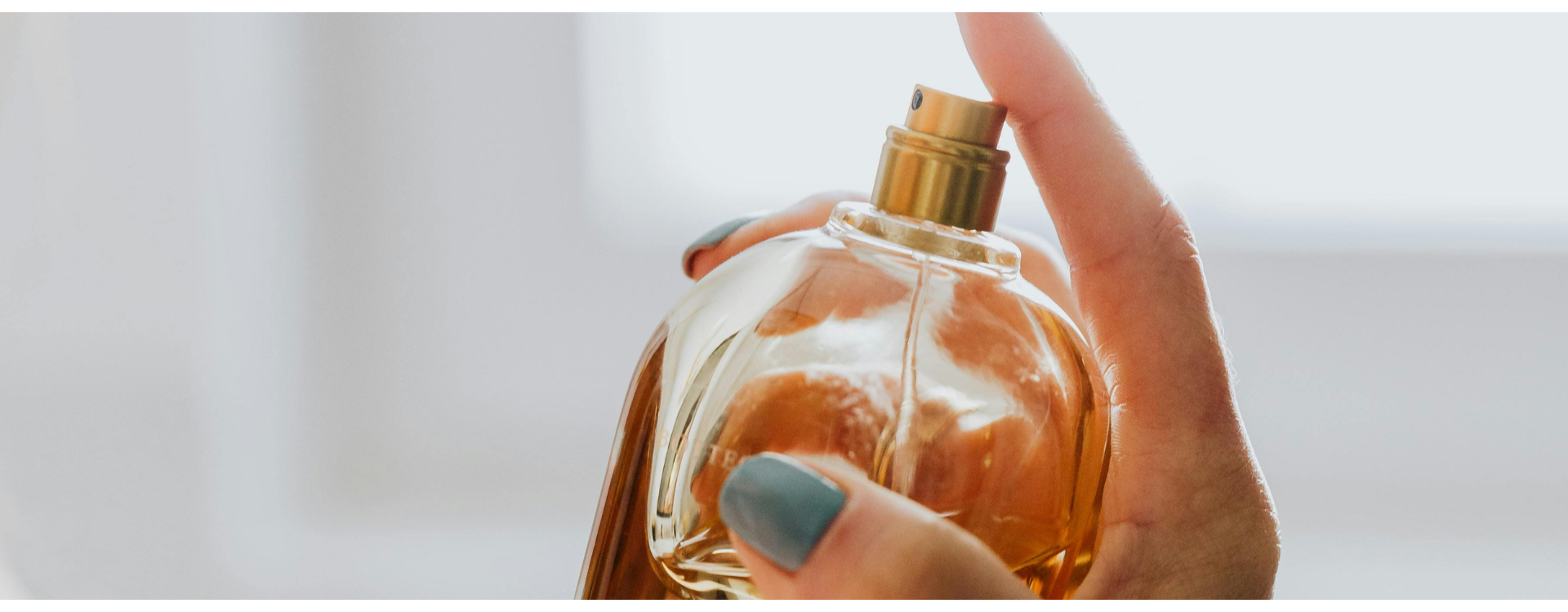 Najładniejsze perfumy niszowe damskie: TOP 10 wyjątkowych zapachów dla wymagających