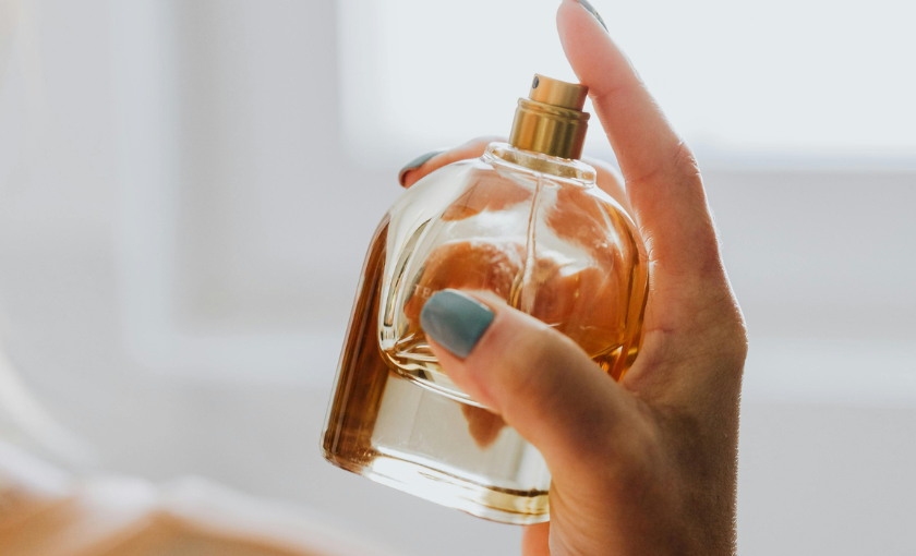 Najładniejsze perfumy niszowe damskie: TOP 10 wyjątkowych zapachów dla wymagających